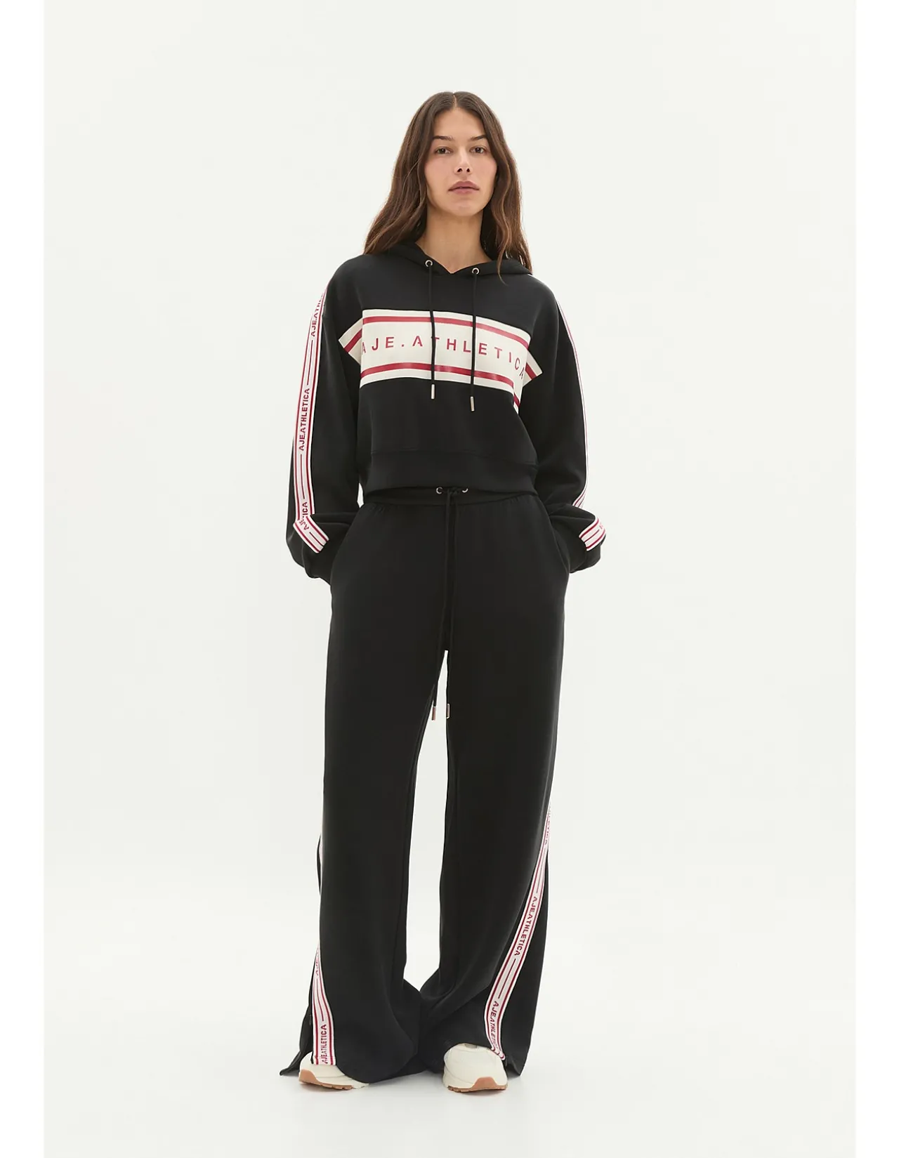 Logotape Zip Trackpants 504