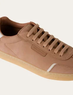 LOW-TOP SNEAKER
