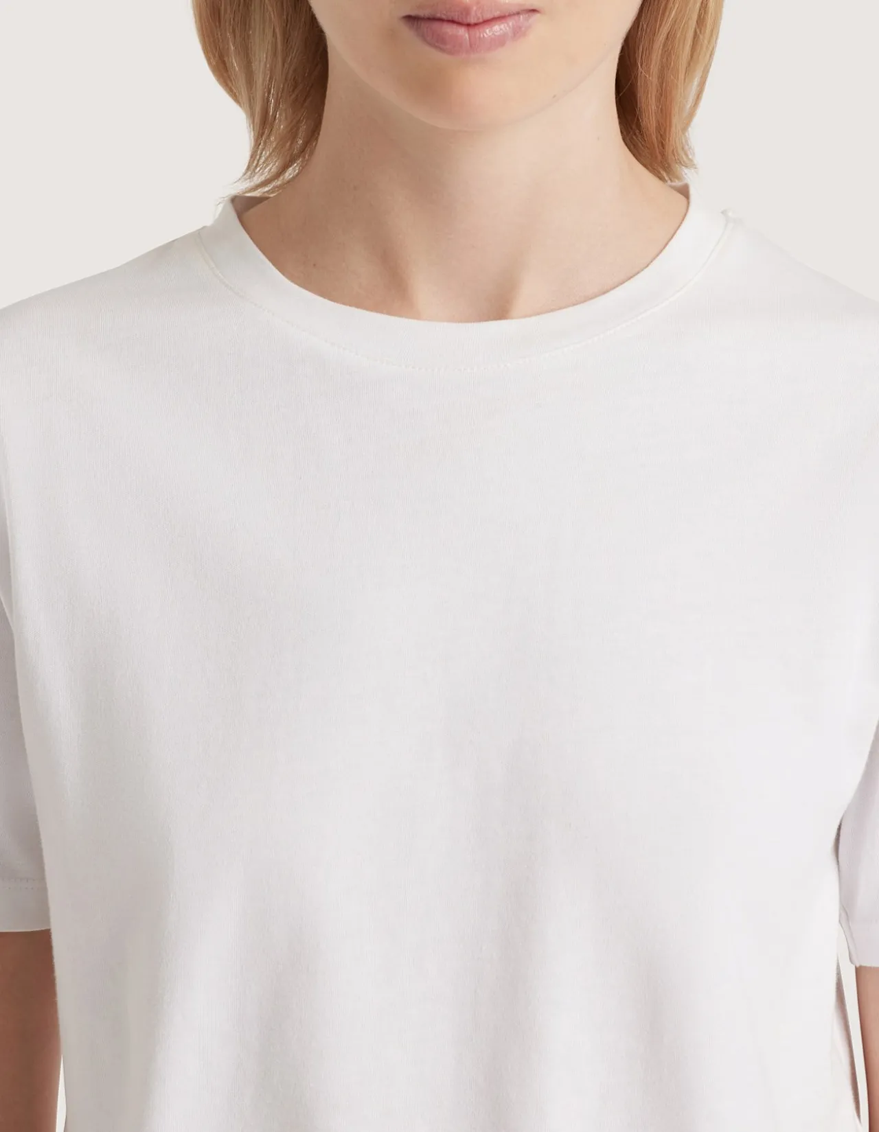 LUNA T-SHIRT X-SMALL IN WHITE