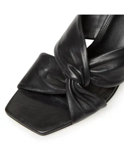 Magnet Sandal Black