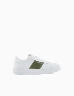 MAN'S LOW TOP LEATHER SNEAKER WITH CONTRASTING PANEL