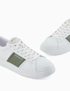 MAN'S LOW TOP LEATHER SNEAKER WITH CONTRASTING PANEL