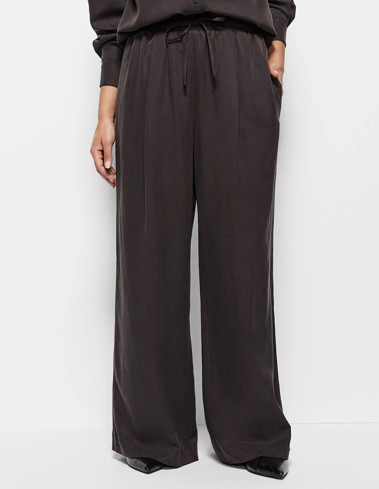 MEGAN PANT