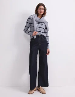 MERINO CABLE SWEATER