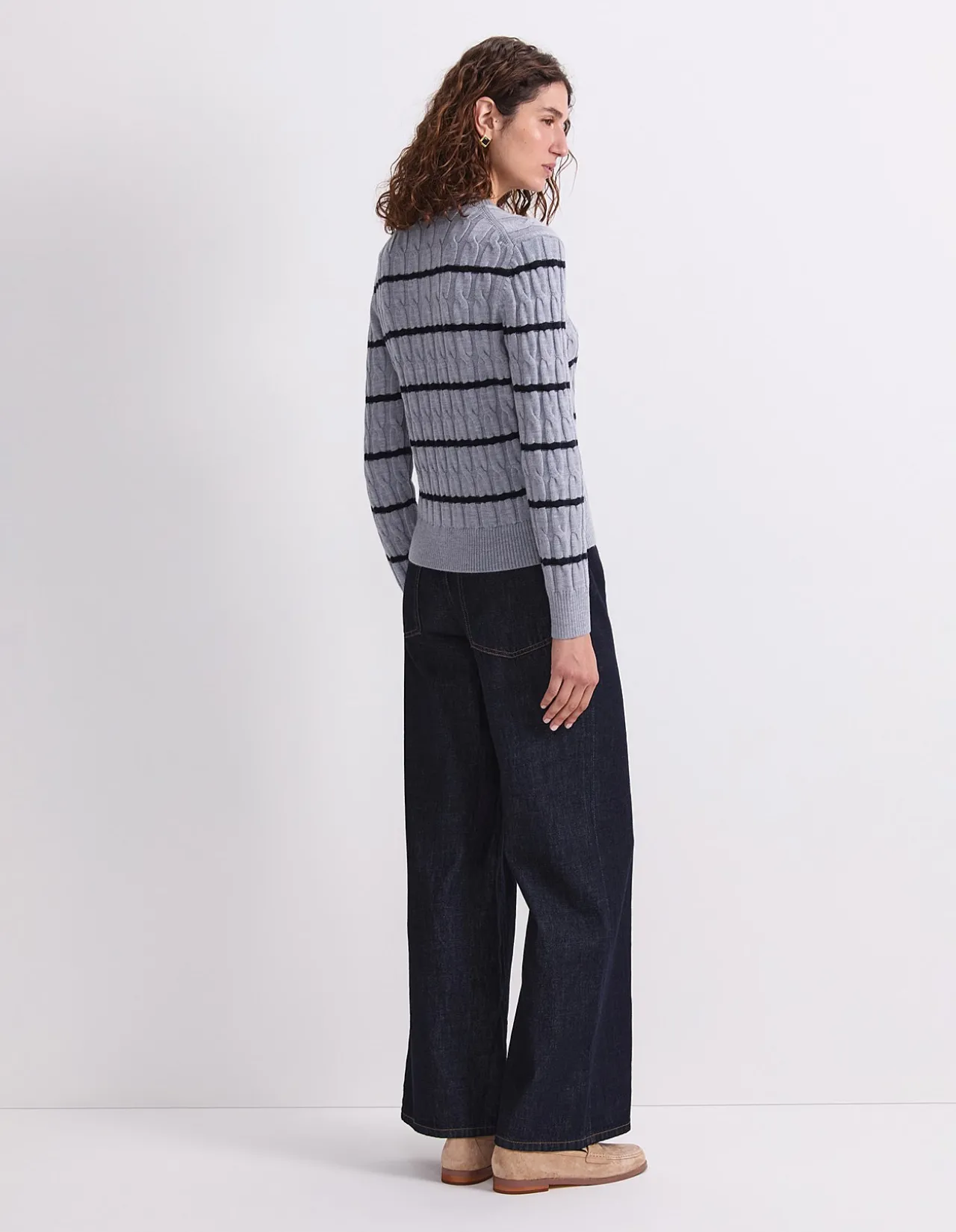 MERINO CABLE SWEATER