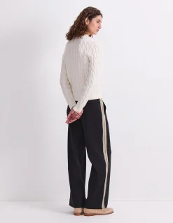 MERINO CABLE SWEATER