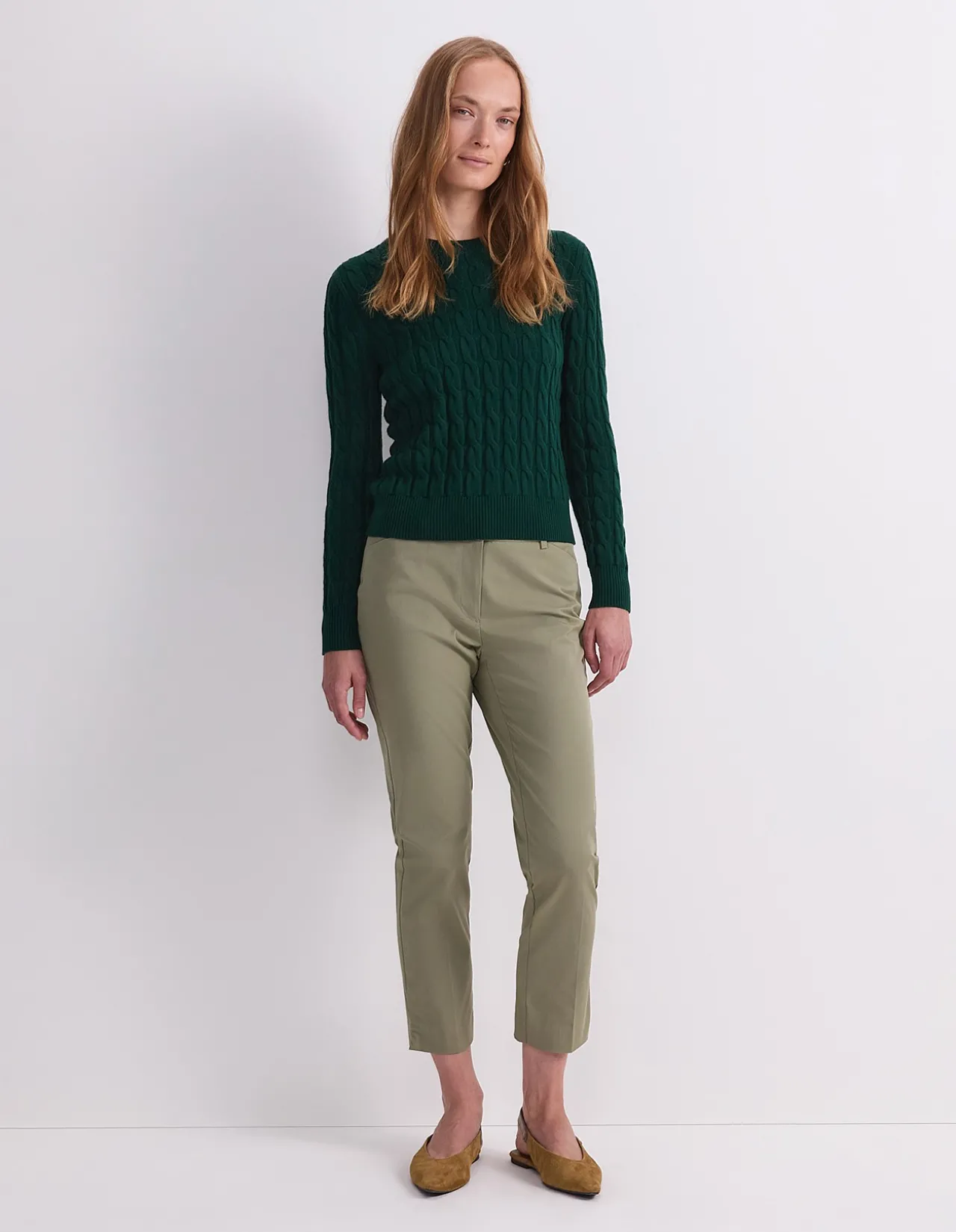 MERINO CABLE SWEATER