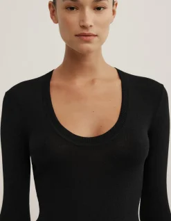 Merino Scoop Knit