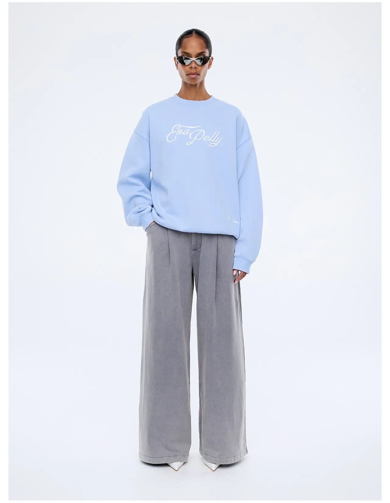 MILA OVERSIZED SWEATER