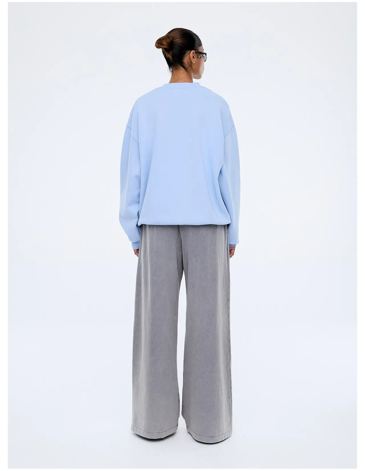 MILA OVERSIZED SWEATER
