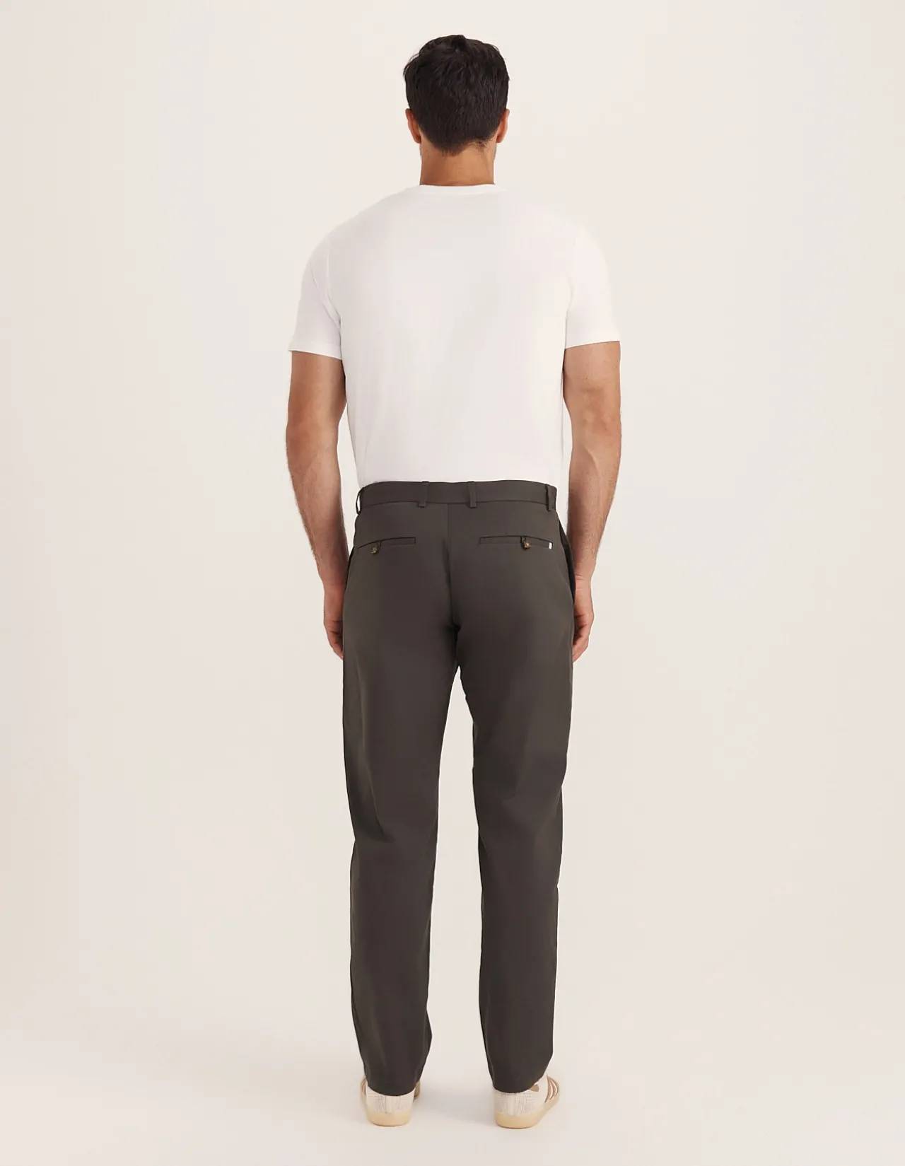 Mills Straight Leg Chino Pant