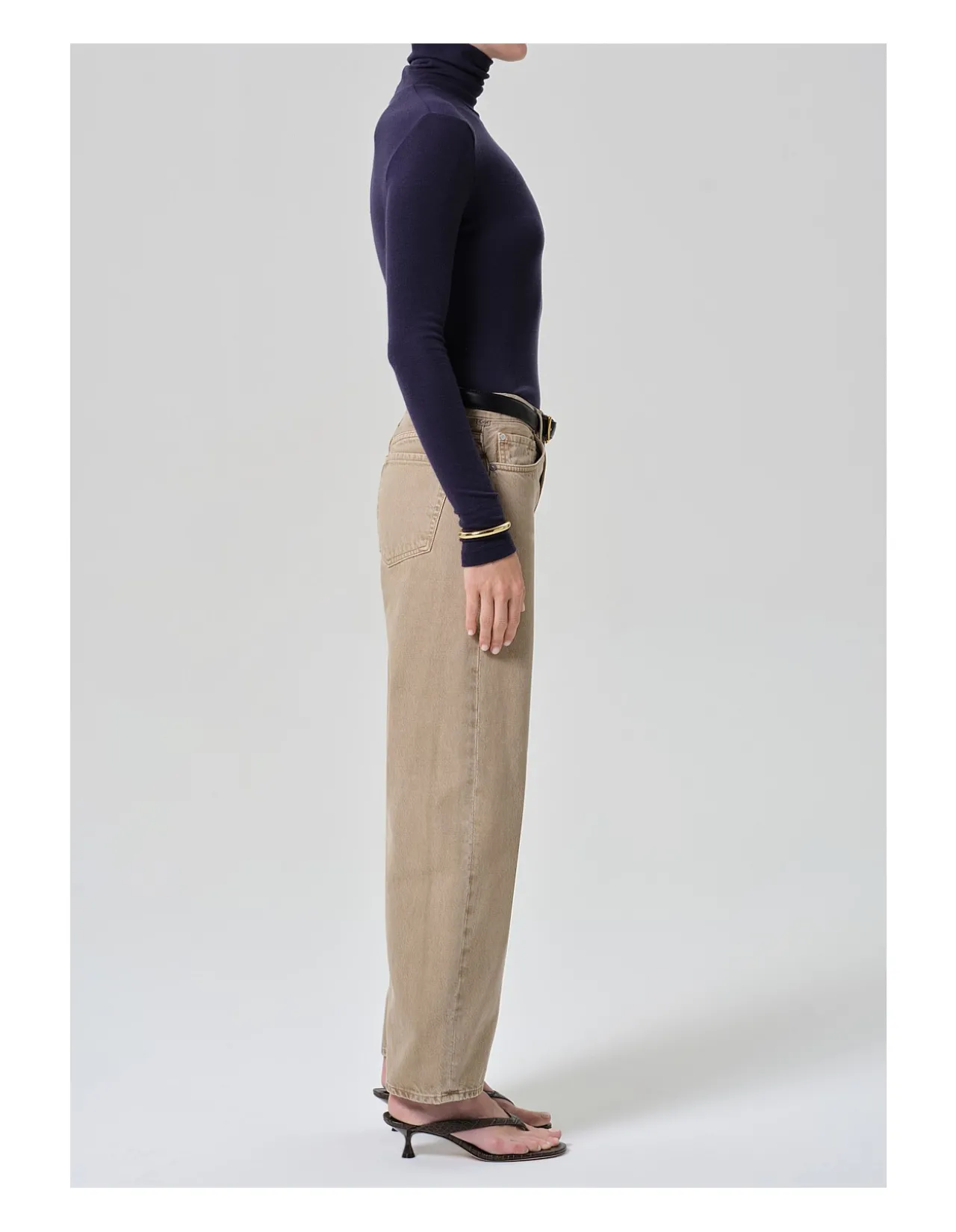 Miro High Rise Twill Barrel Leg Jean