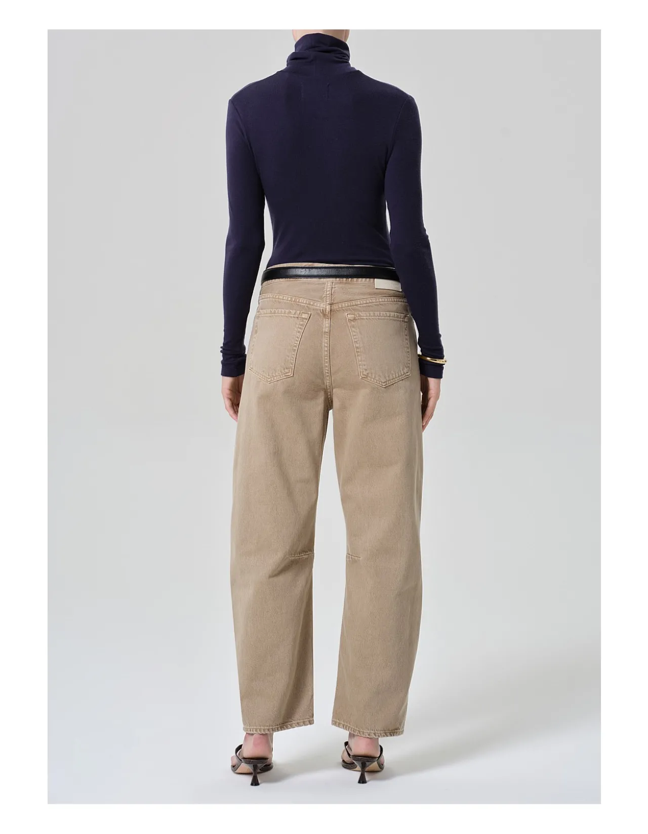 Miro High Rise Twill Barrel Leg Jean
