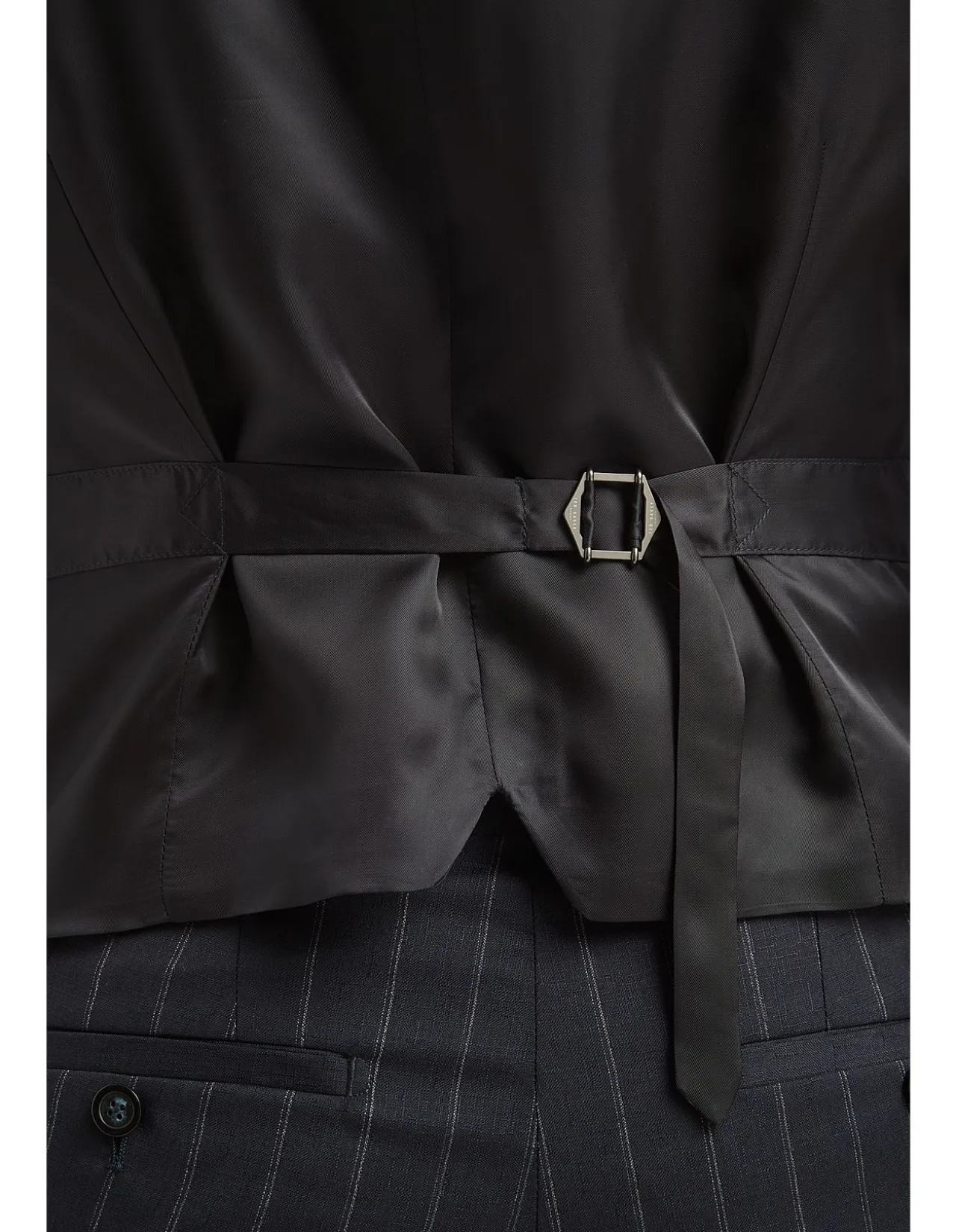 MIRO TEXTURED PINSTRIPE VEST