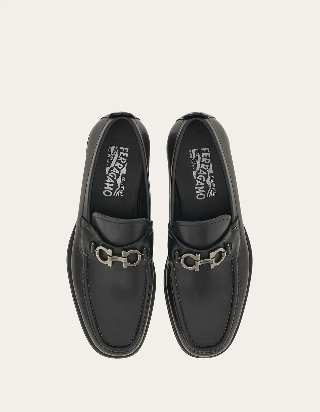MOCCASIN WITH GANCINI ORNAMENT