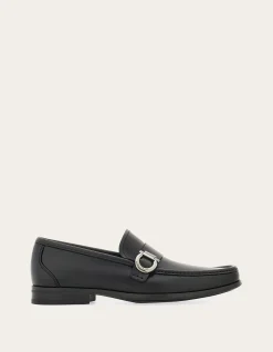 MOCCASIN WITH GANCINI ORNAMENT