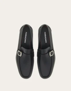 MOCCASIN WITH GANCINI ORNAMENT