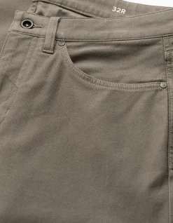 Motion 2 Straight Stretch Short Leg Jeans