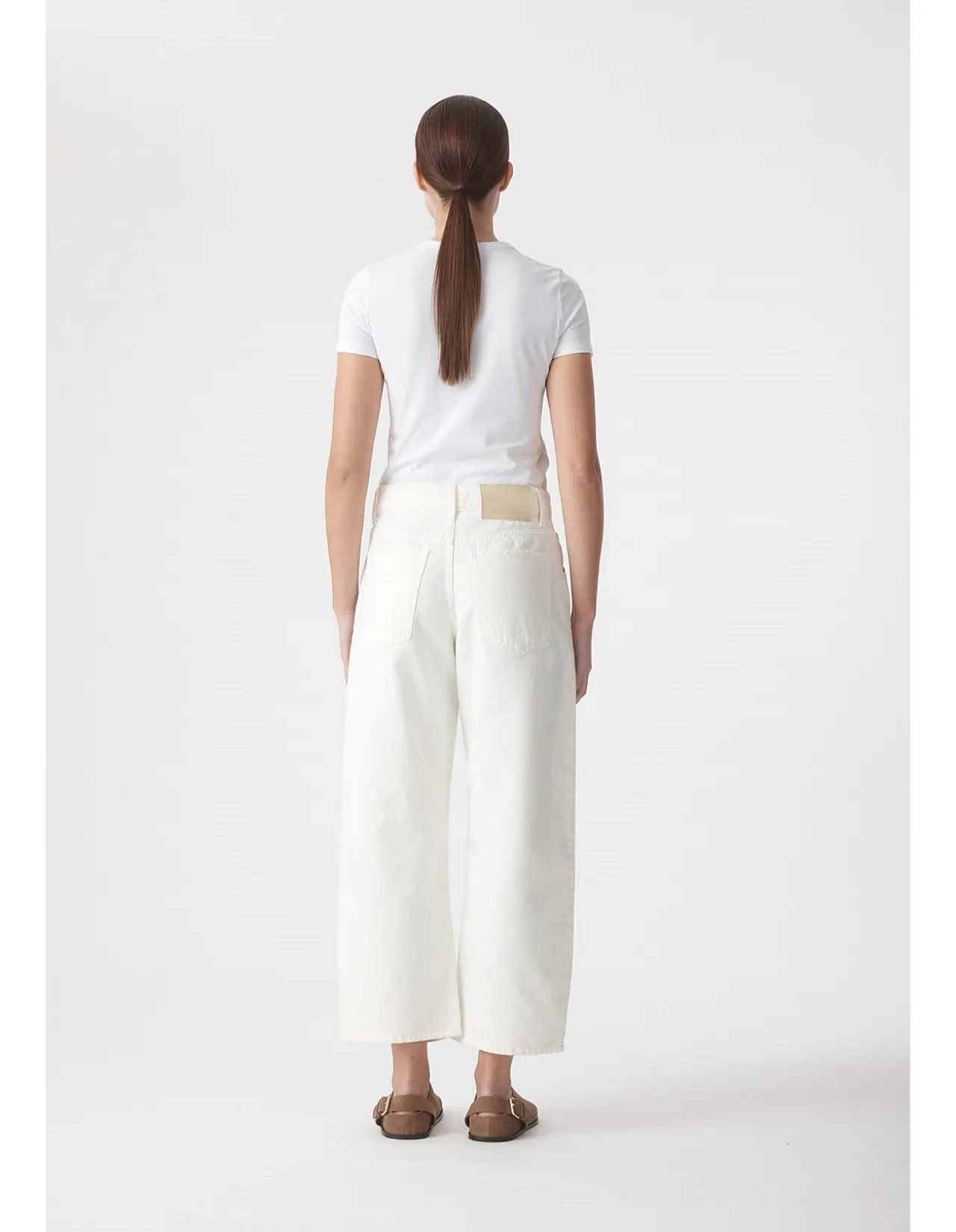 Nadia Mid Rise Wide Leg Barrel Jean