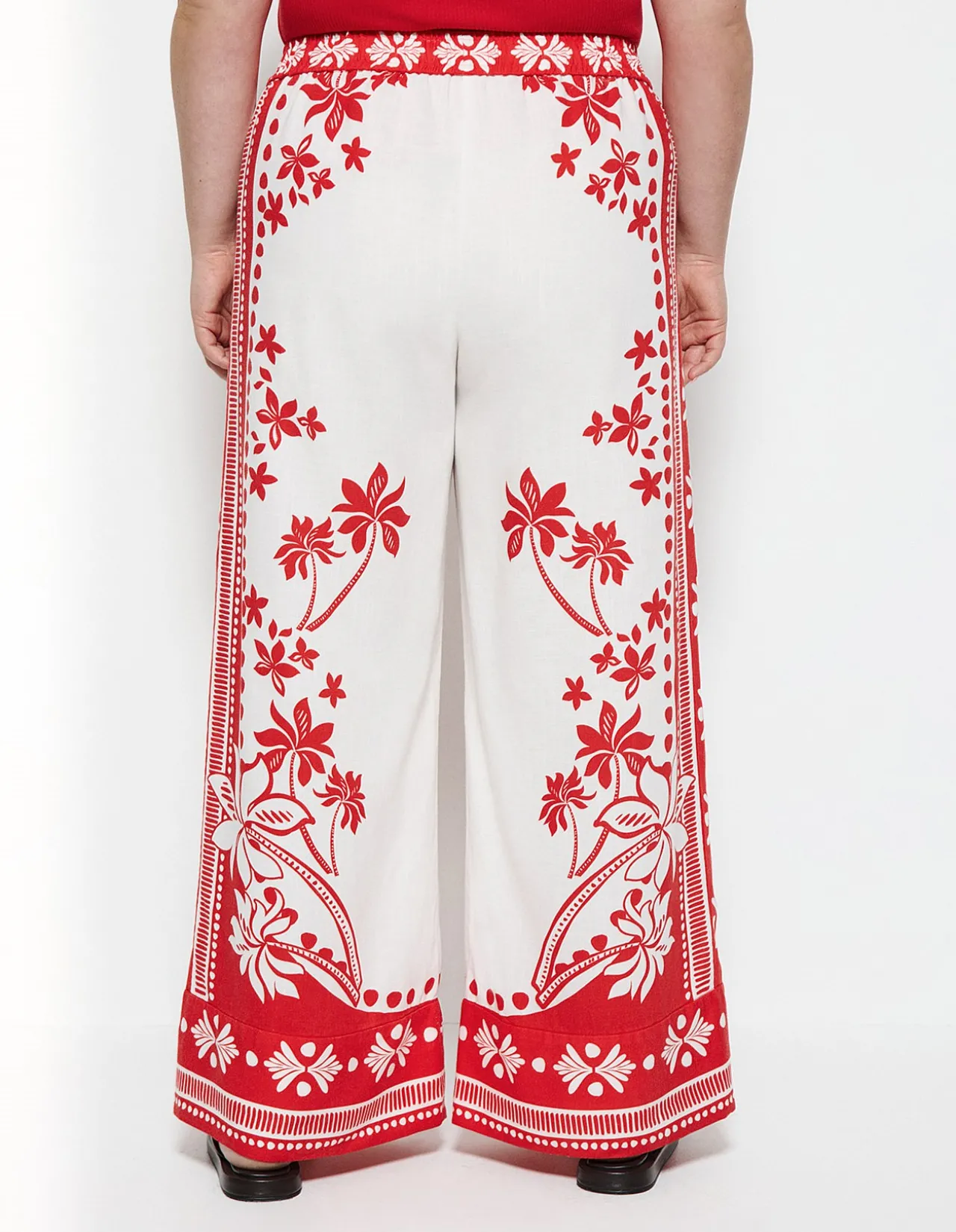 NADIA PANT