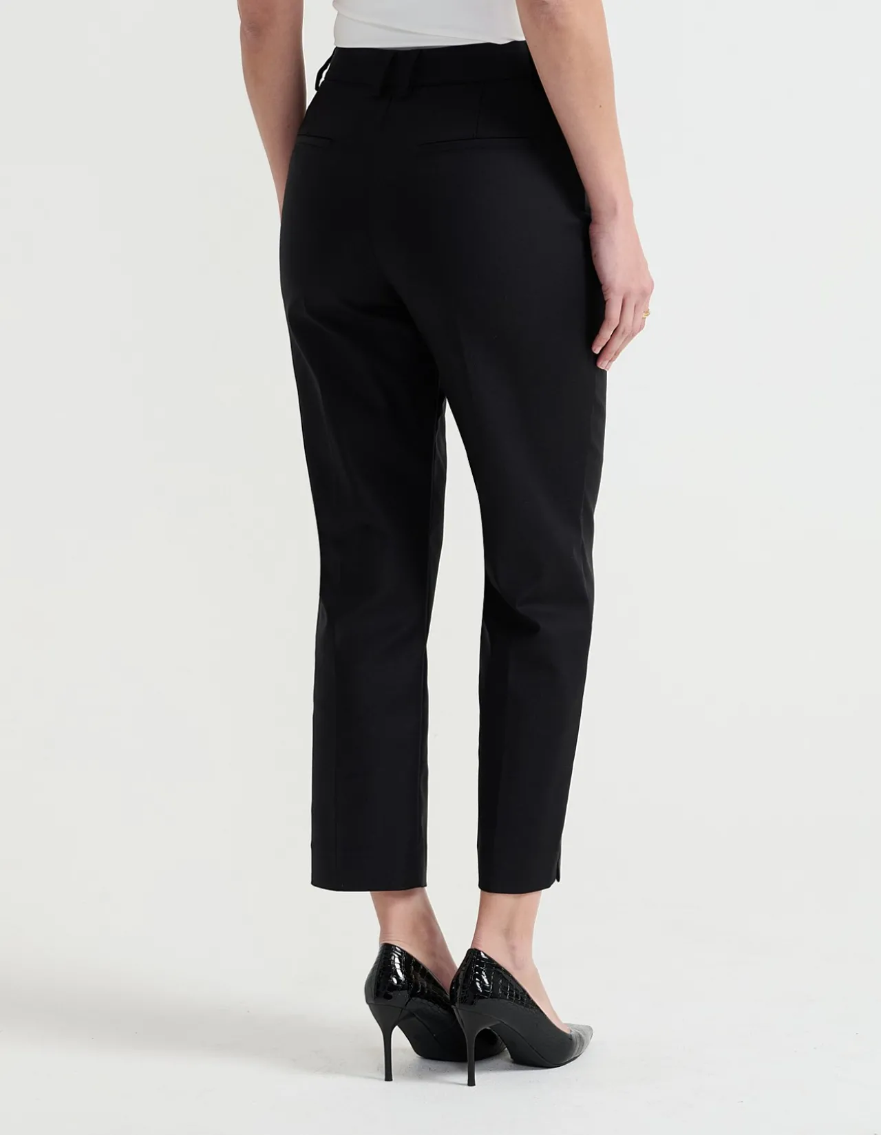 NEW CLASSIC ANKLE PANT