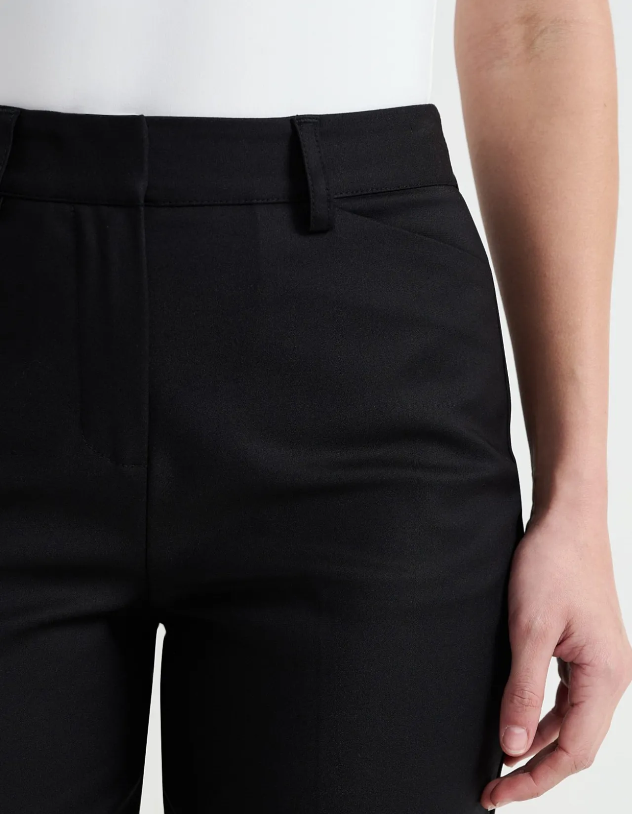 NEW CLASSIC ANKLE PANT