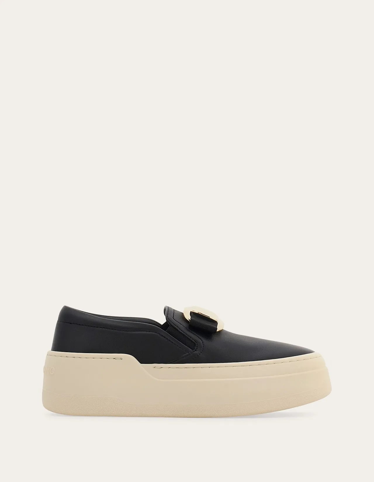 NEW VARA PLATE SLIP ON