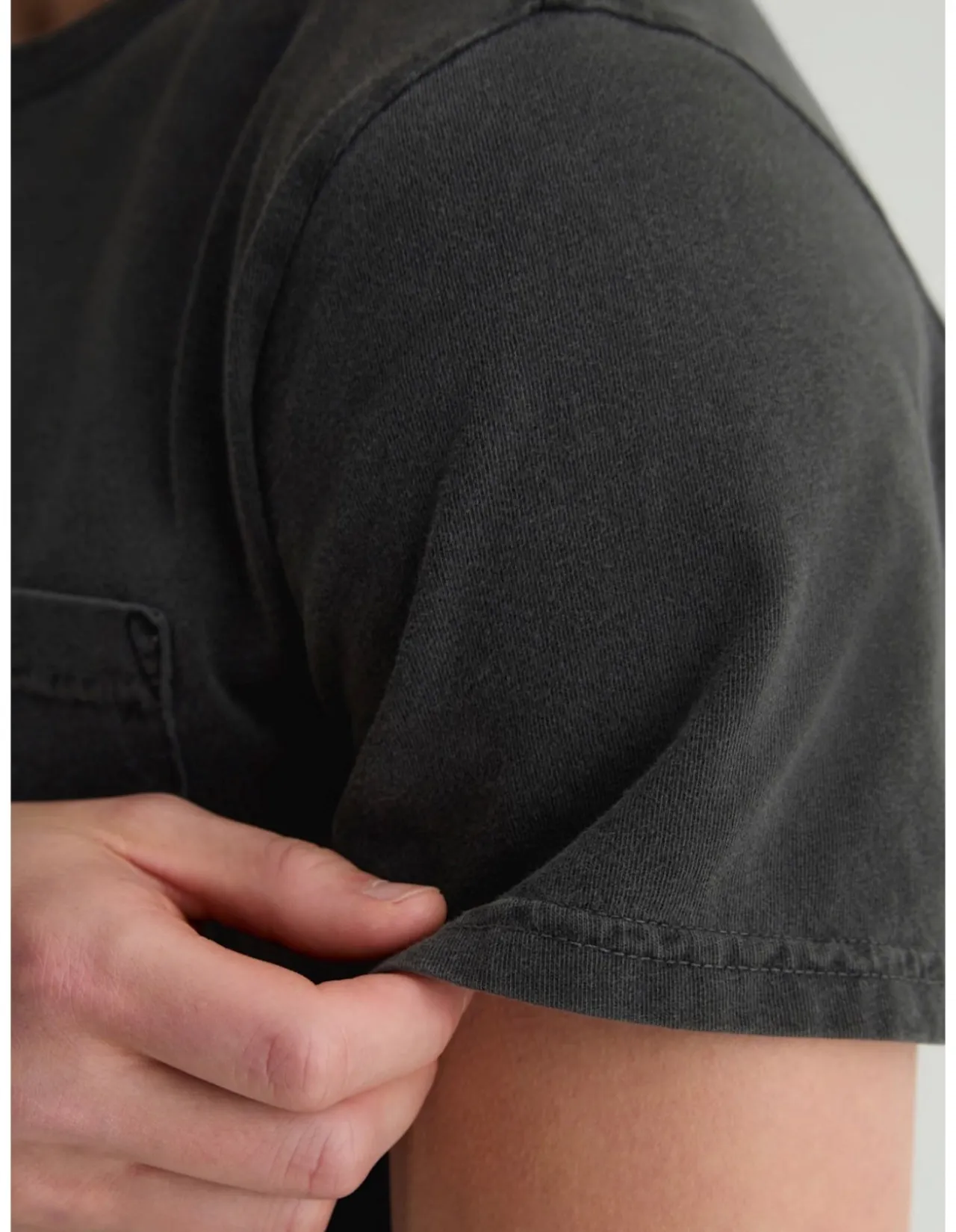 NICK POCKET T-SHIRT