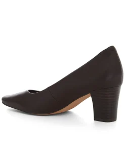 NICOLE HEEL
