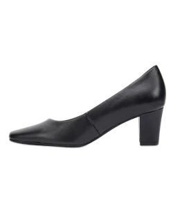 NICOLE HEEL