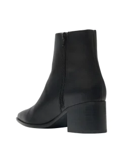 NIXON ANKLE BOOT