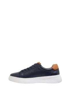 NOVELLA CASUAL SNEAKER