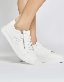 NOVELLA CASUAL SNEAKER