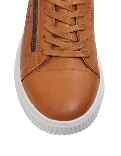 NOVELLA CASUAL SNEAKER