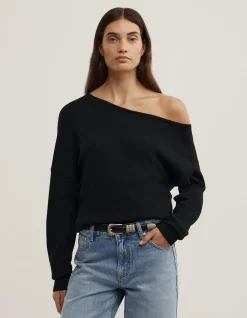 One Shoulder Knit