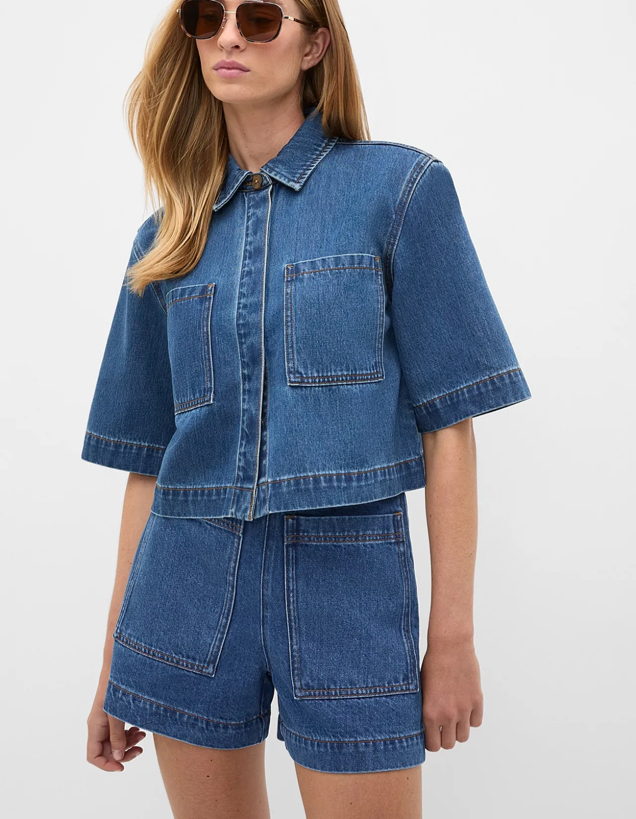PATCH POCKET COTTON SHORT