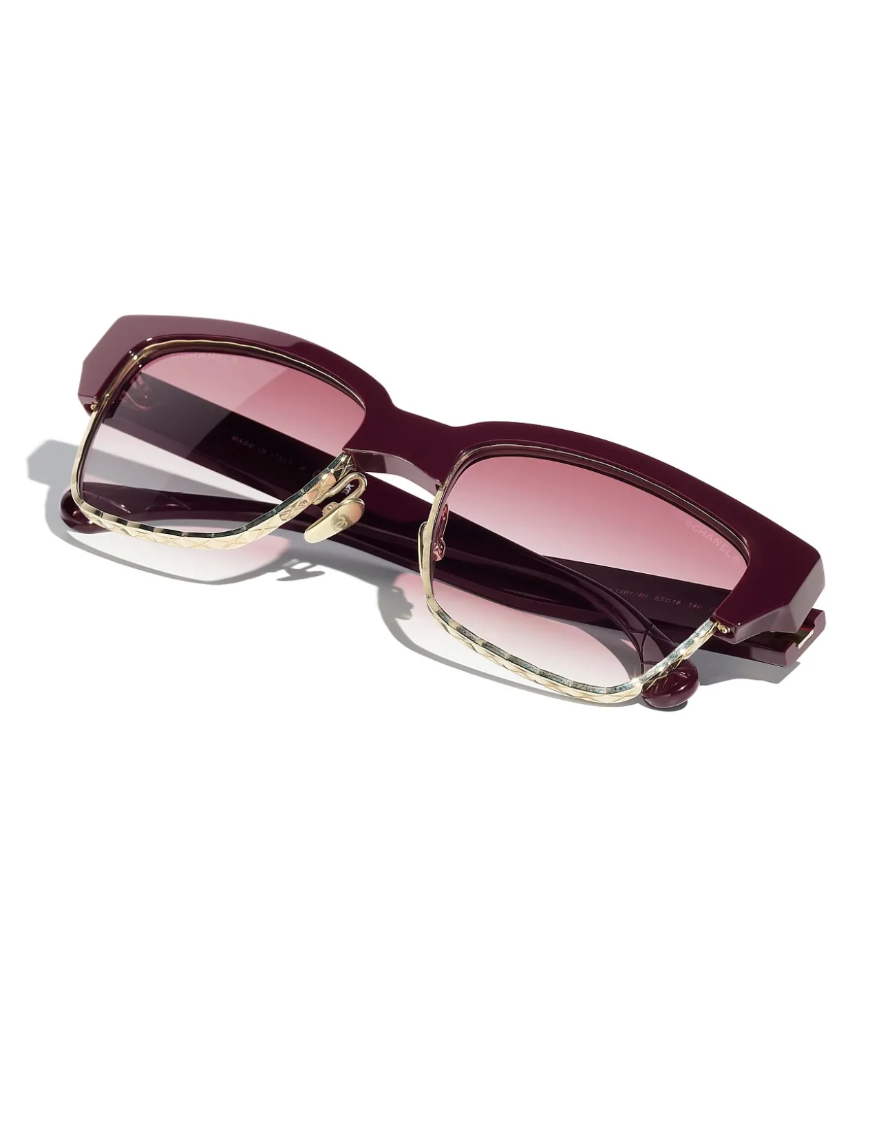Pillow Red Vendome Gradient Rectangle Sunglasses