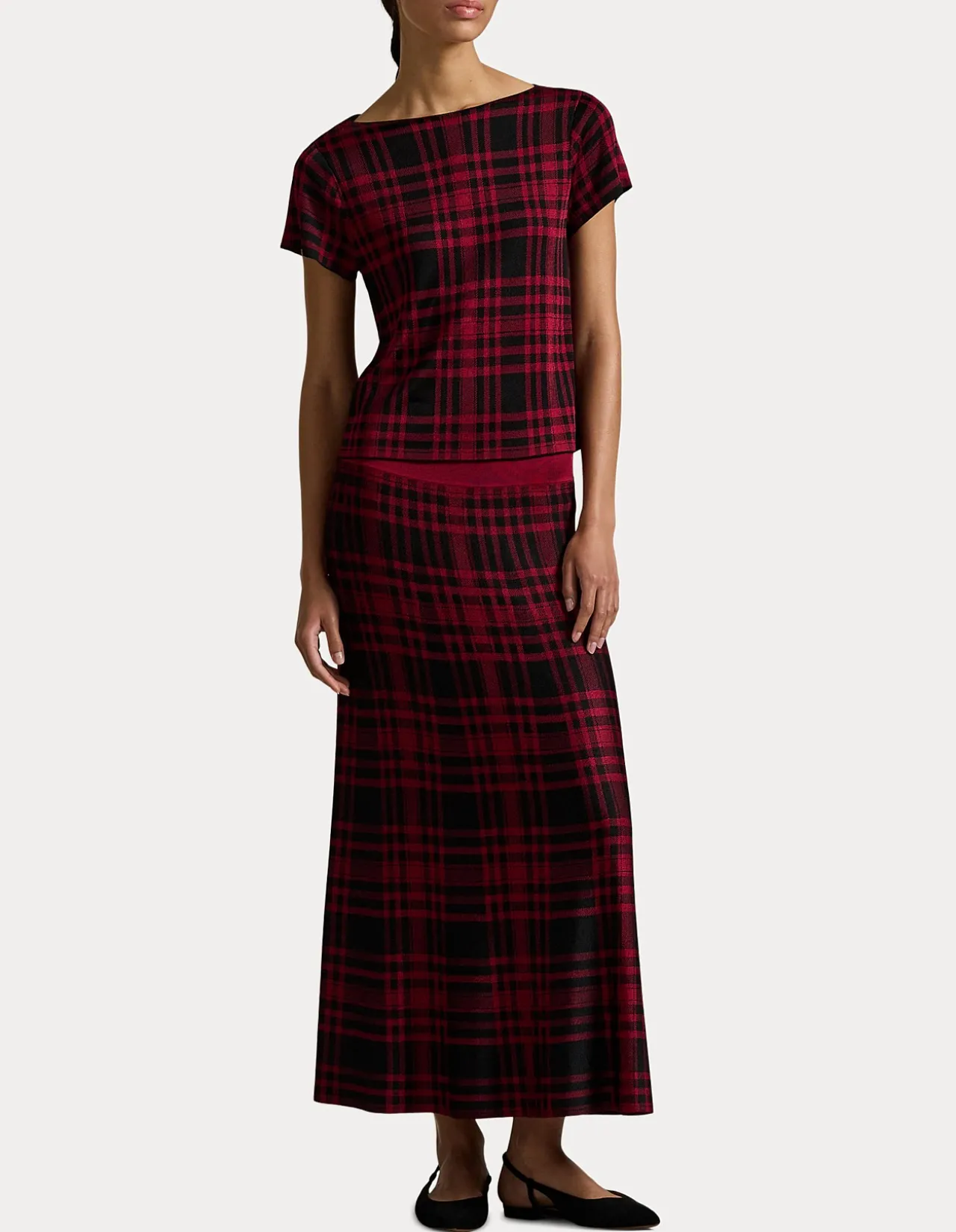 PLAID SWEATER SKIRT