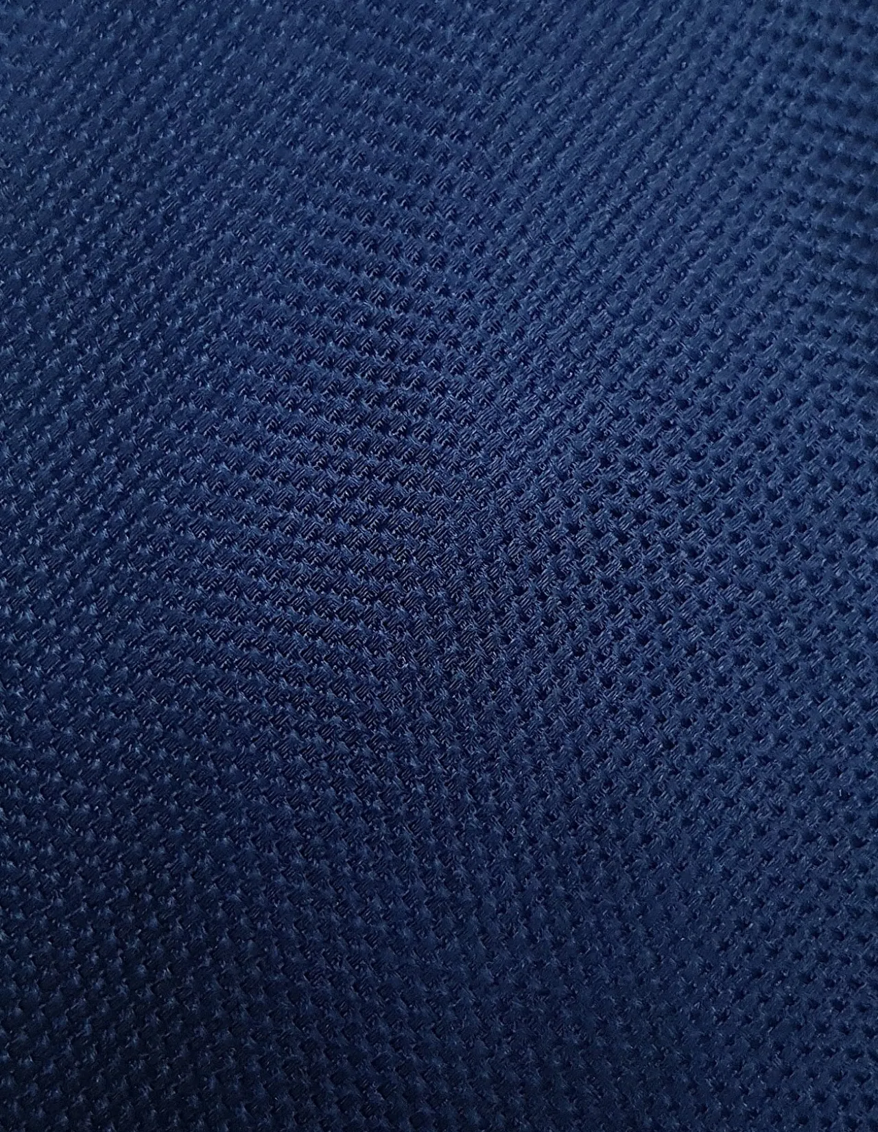 PLAIN SILK FORMAL TIE
