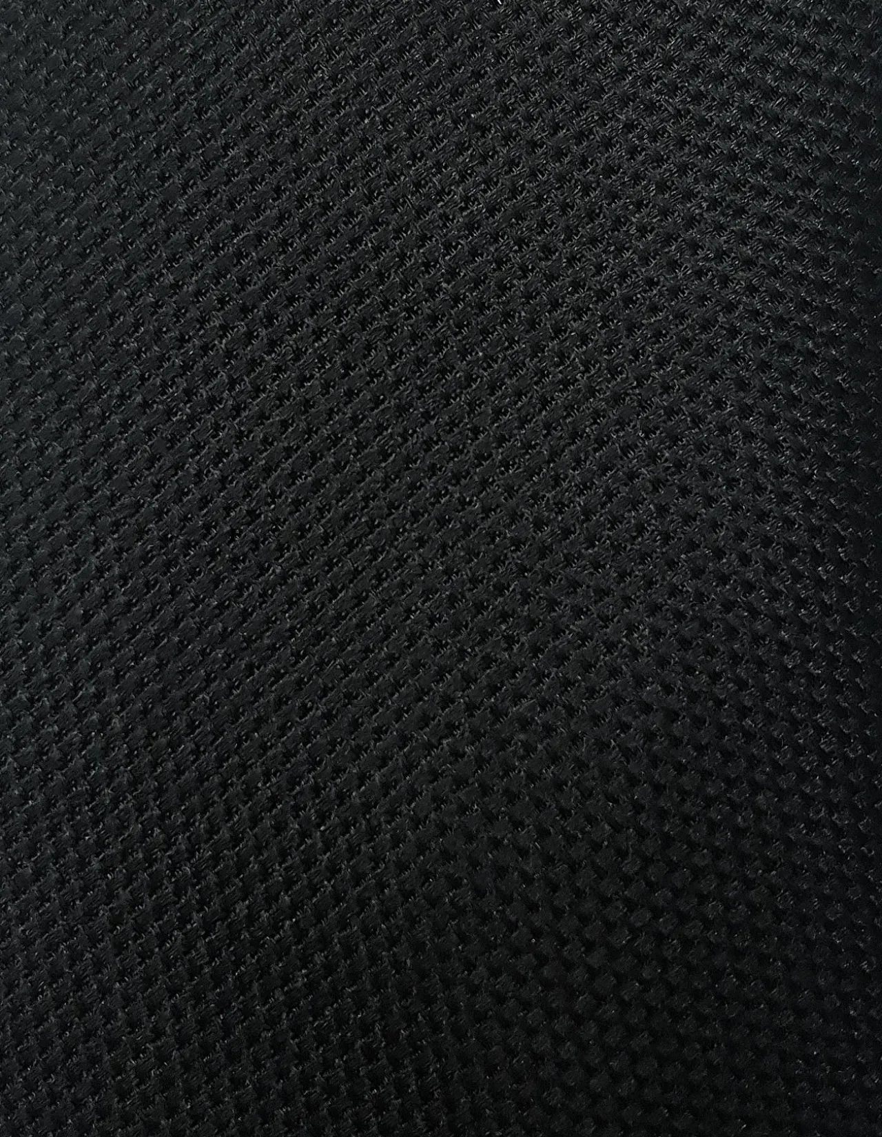 PLAIN SILK FORMAL TIE