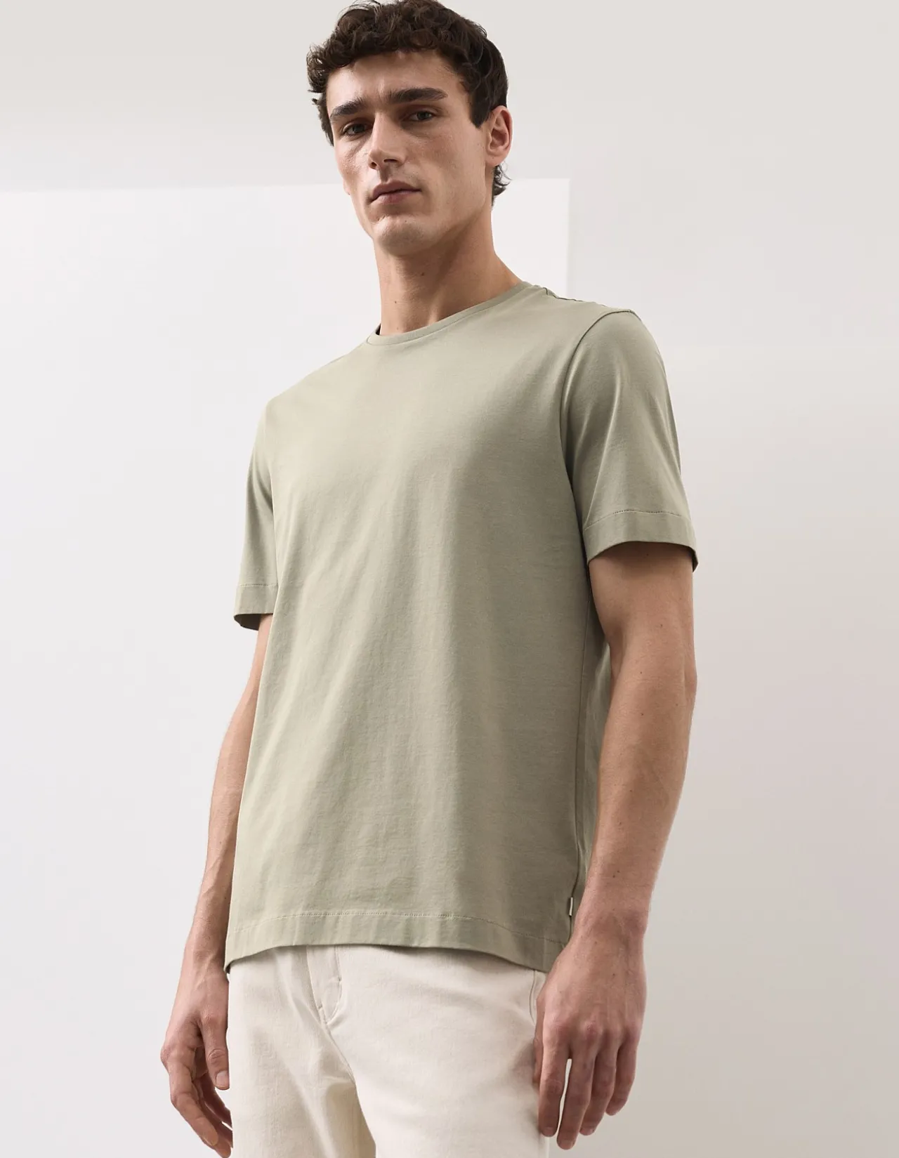 PREMIUM TSHIRT