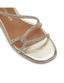 PRIYA SANDAL