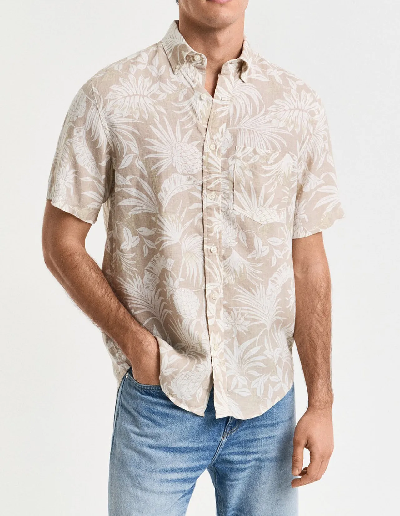 Regular Fit Botanical Print Linen Short Sleeve Shirt