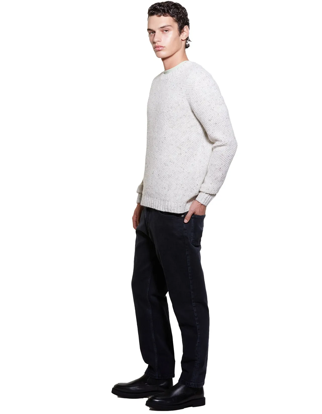REGULAR FIT CREW NECK KNIT