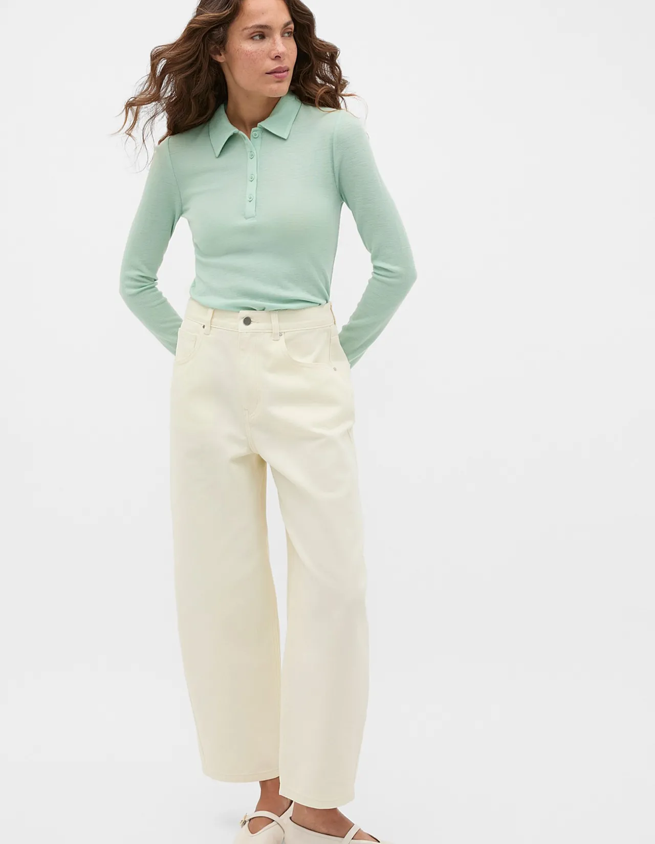 RELAXED BARREL JEAN