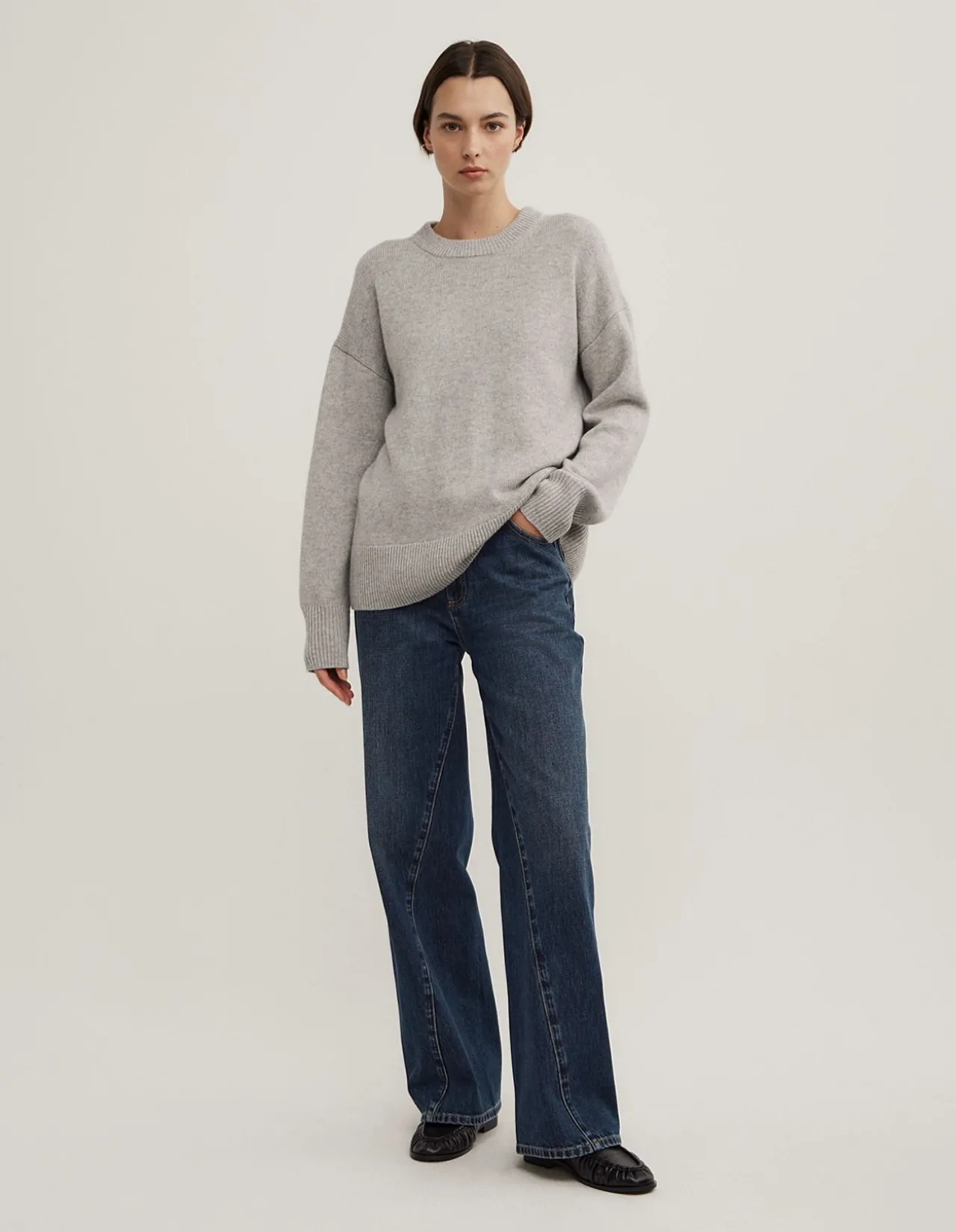 Relaxed Crew Neck Knit