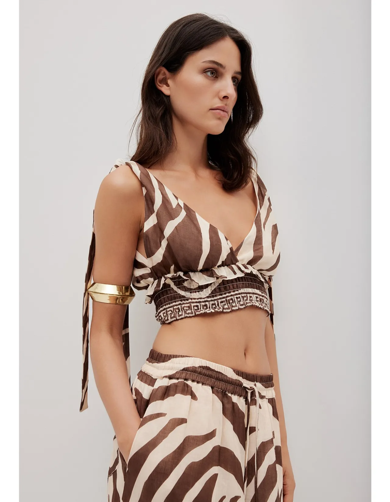 RENLEY TIE CROP