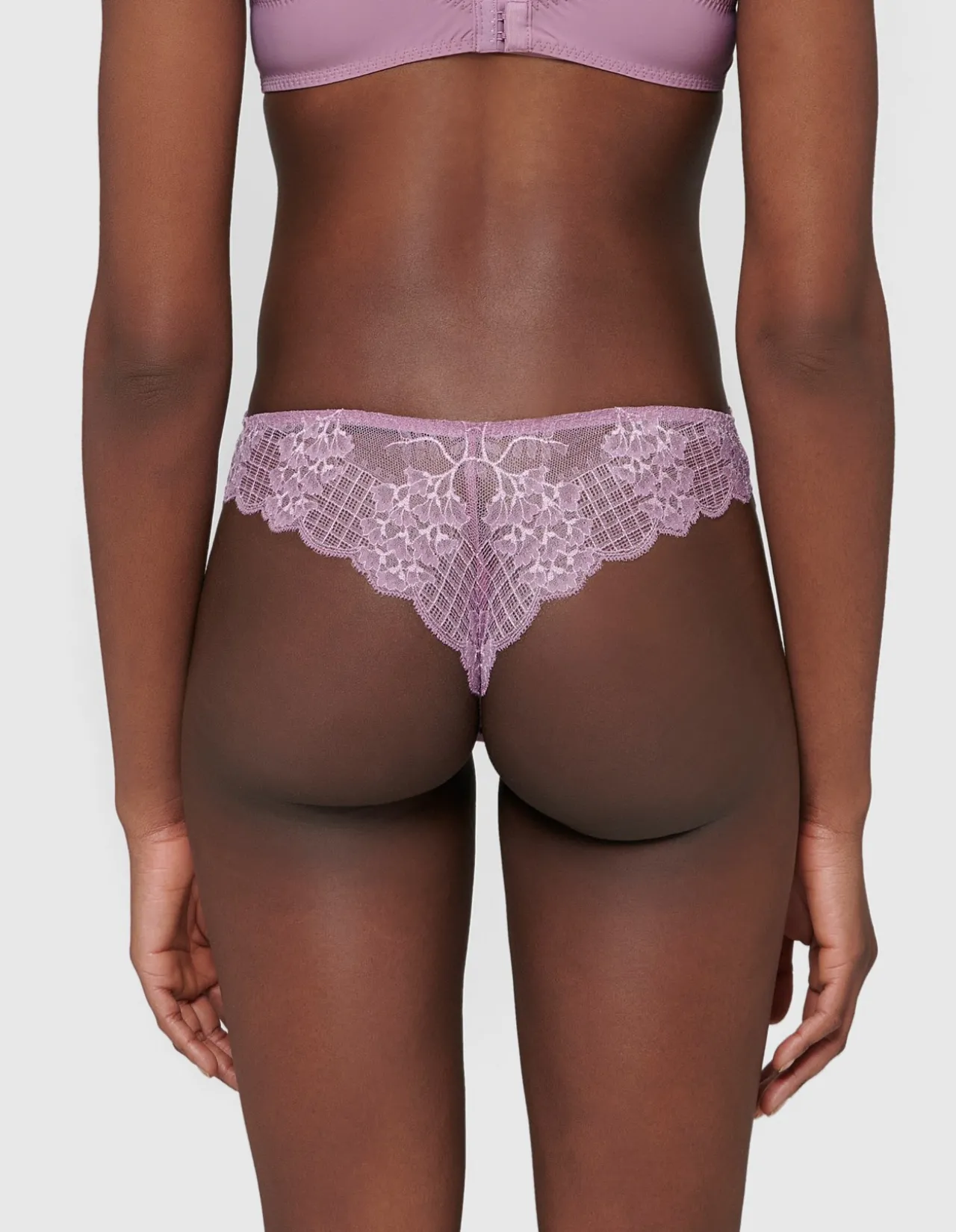 REVE TANGA