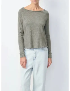 Round Neck Long Sleeve T-Shirt