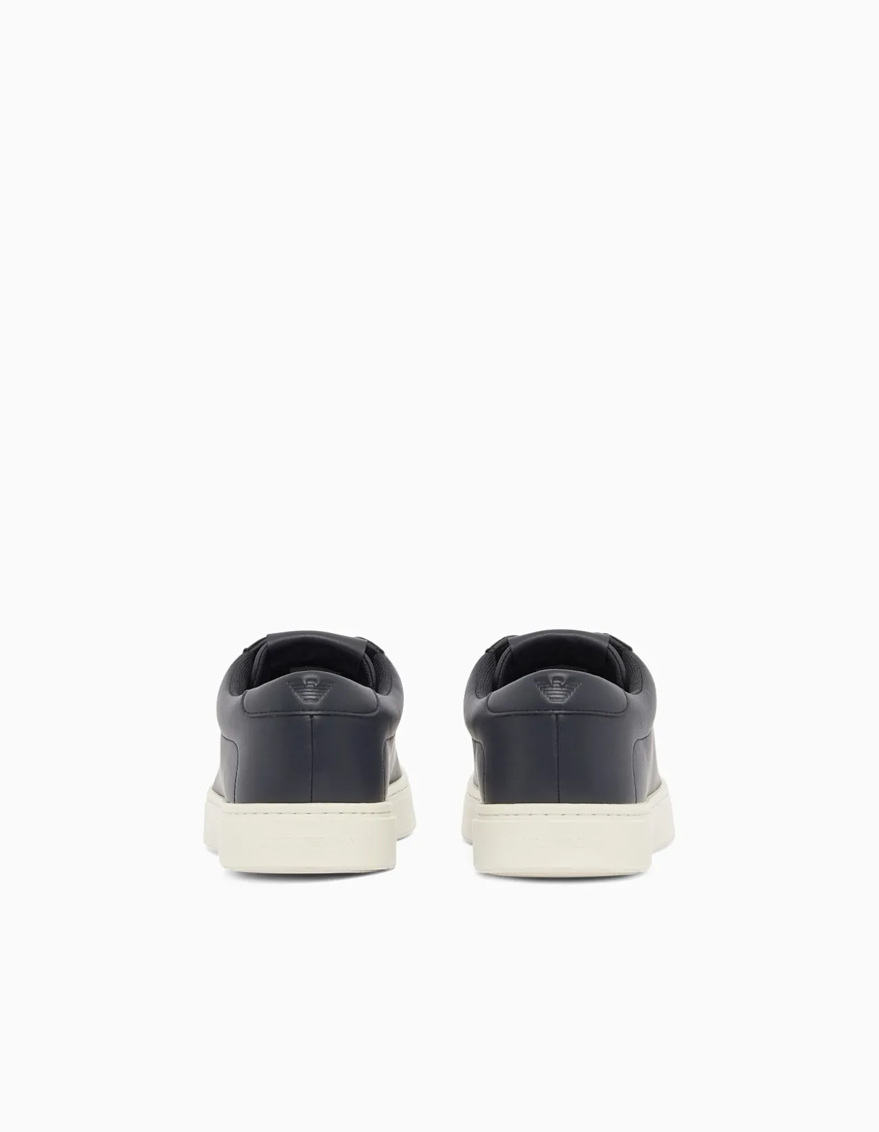 Runn Spors-Style Sneaker with Embossed Logo